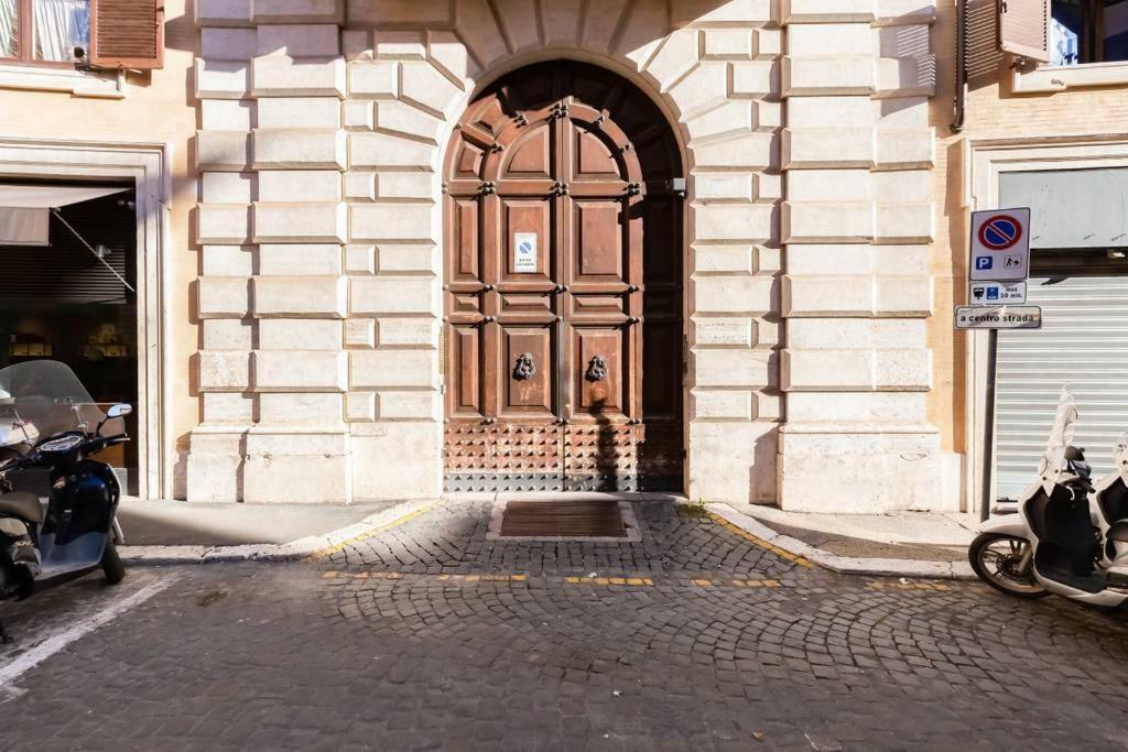 Luxurious Loft Facing The Pantheon Villa Rome Exterior photo