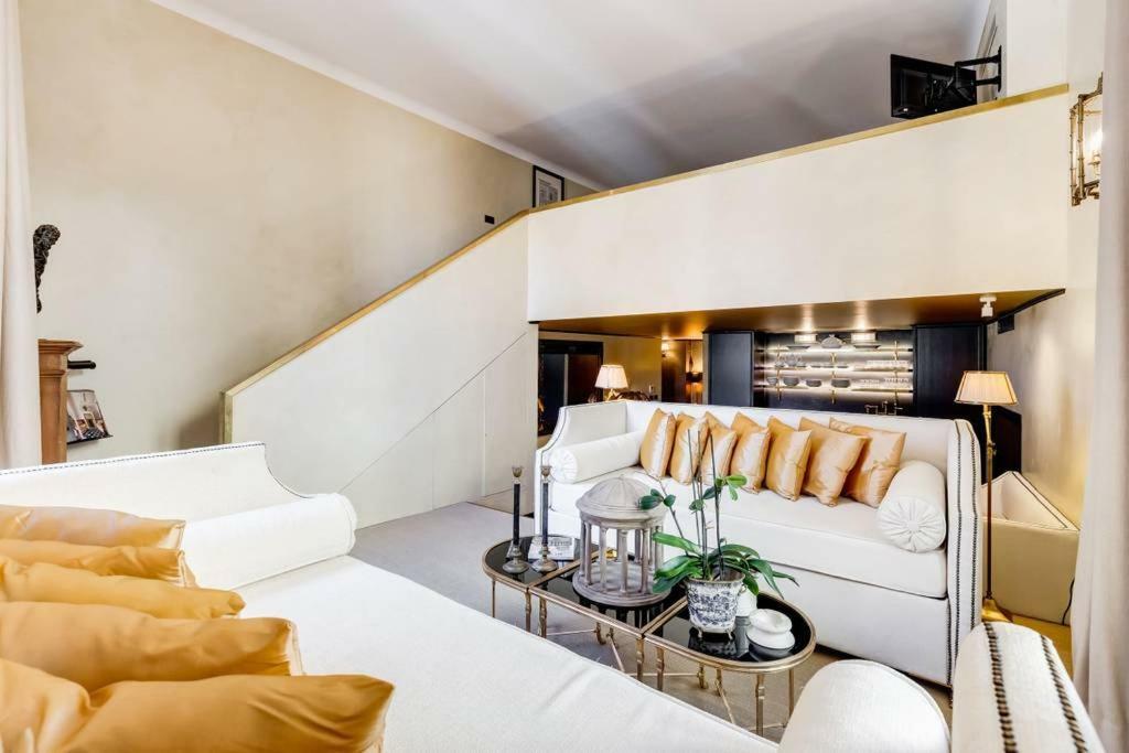 Luxurious Loft Facing The Pantheon Villa Rome Exterior photo