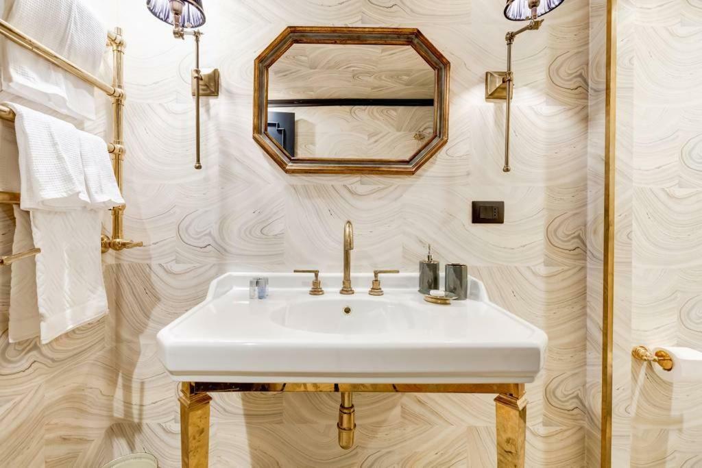 Luxurious Loft Facing The Pantheon Villa Rome Exterior photo
